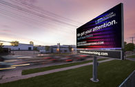 Panneaux d'affichage menés polychromes extérieurs de la publicité P8 de luminosité de panneaux d'affichage de Digital LED de l'électronique intenses