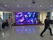 mur visuel incurvé par HD polychrome d'intérieur de l'affichage à LED P4 de 62500/m2 RVB 3 dans 1 SMD2121