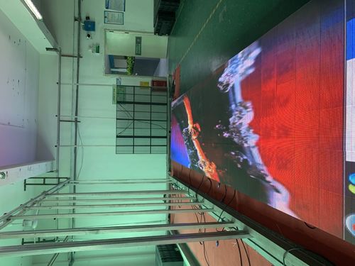 Dernières nouvelles de l'entreprise sur Interactif a mené le plancher à partir de SCX LED Display Ltd.