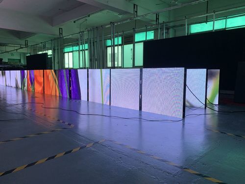 Dernières nouvelles de l'entreprise sur L'affichage à LED P4 d'intérieur de SCXK a adapté l'écran aux besoins du client 768*768mm