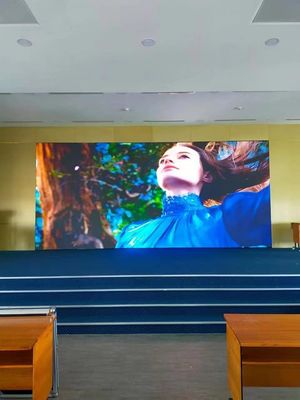 Bon prix Écran d'intérieur fixe polychrome d'affichage à LED de P3 HD grand pour l'aéroport de magasin de studio en ligne