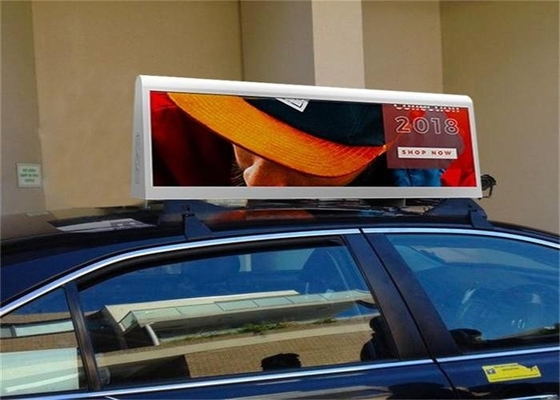 2Affichage de panneaux LED automobile de 0,5 mm avec fonction d'affichage de texte et configurations 1R1G1B