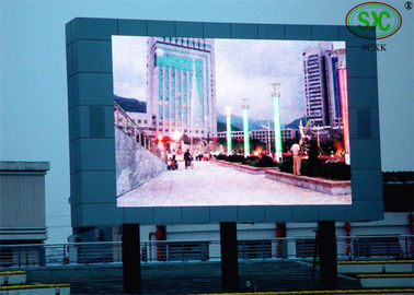 Affichage LED plein couleur extérieur Panneau d'affichage LED imperméable à l'eau SMD P6 Panneau publicitaire LED