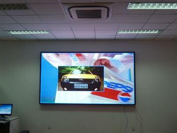 Écran de mur vidéo LED intérieur P4 couleur complète Économie d'énergie pour la salle de réunion de l'église