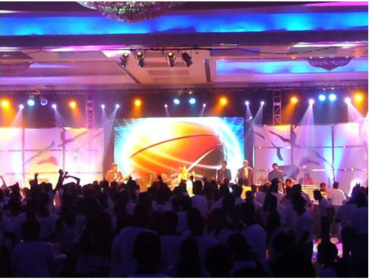 Écran LED de location P1.5 intérieur, écran LED haute définition, taille de l'armoire de concert 640 mm x 640 mm