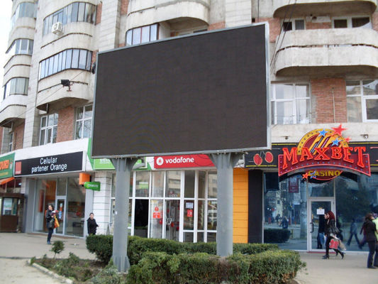 Bon prix Affichage à pixel LED P4 RGB Densité 62500, affichage à LED à haute luminosité SMD IP65 3G Affichage vidéo WIFI en ligne
