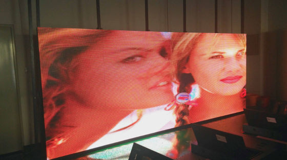 Publicité COB P2.5 IP65 écran mural LED Écran de scène intérieur Luminosité 800, 3G WIFI