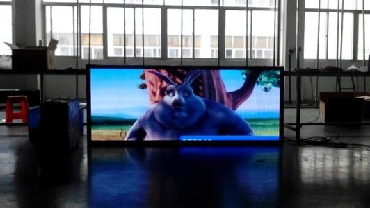 Bon prix CE Rohs P6 Panneau LED Écran Intérieur Affichage LED Panneau d'affichage pour la publicité urbaine en ligne