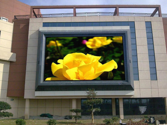 Bon prix L'écran d'affichage grand écran P8 LED plein couleur extérieur peut jouer vidéo et image en ligne