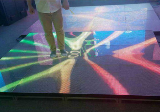 Bon prix P2.5 Location de piste de danse intérieure personnalisée avec système tactile Rada, Mode pilote 1/7 en ligne