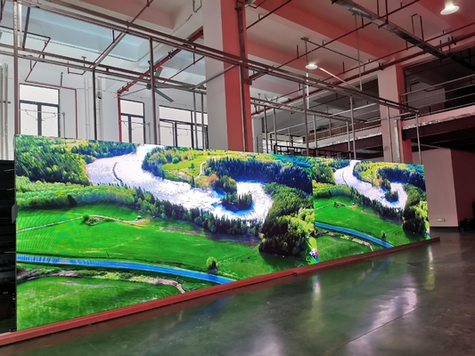 Taux de rafraîchissement de 3840 Hz P3.91 Affichage en couleurs entières Location d'écran LED mobile