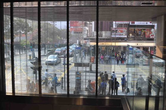 P3.91-7.82 Écran d'affichage LED transparent intérieur écran LED plein couleur