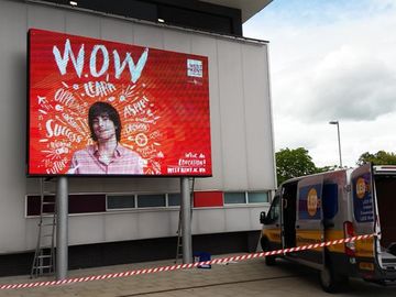 Écran de location P3.91 SMD LED Écran mural vidéo IP67 Affichage publicitaire LED commercial