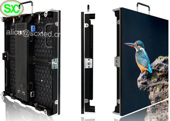 Affichage à LED flexible polychrome d'intérieur de P4 RVB 3 dans 1 avec SMD2121, écran de TV