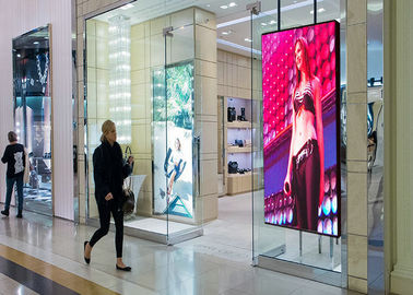 Entretien de l'avant-dernière partie Affichage numérique à LED couleur complète Affichage 10 mm Pixel Pitch Cabinet en fer