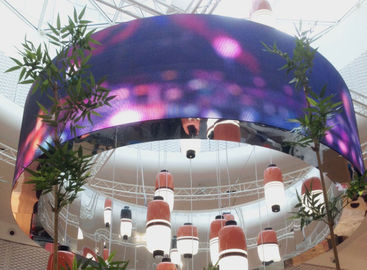 P4 Soft Hd Flexible Écrans publicitaires LED Densité de pixels 62500 points / m2 RGB écran publicitaire à LED écran publicitaire à LED