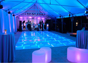 Disco en couleur, tapis de soirée éclairant la piste de danse, panneaux LED P4.81 pour les mariages
