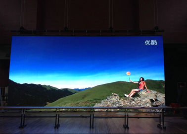 Affichage de panneaux d'affichage en aluminium à couleur LED haute définition à l'intérieur pour les scènes et les salles de conférence