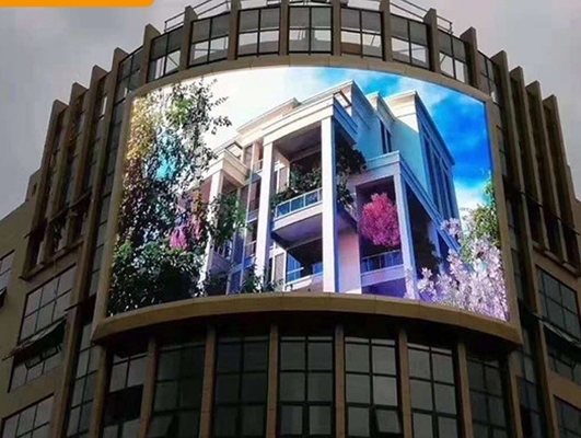 Affichage LED extérieur à pleine couleur résistant à l'eau Signage numérique LED Flexible HD Pas de mosaïque