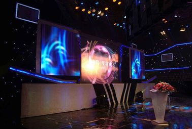 1010 Taille Affichage LED intérieur numérique Durée de vie de l'écran> 5000 heures pour vos besoins