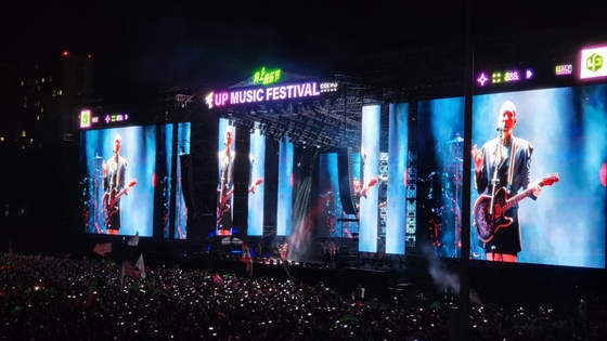 Panneau LED RGB OEM avec luminosité 5500 Nit Pour la publicité extérieure