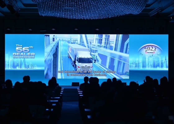 Publicité Full Color LED Soft Curved Display Module RVB/Indoor P3.91 Chine Flexible