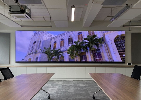 Publicité Full Color LED Soft Curved Display Module RVB/Indoor P3.91 Chine Flexible