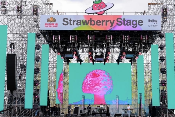 P2.5 Publicité intérieure/extérieure Full Color HD LED Location d'écran Grand mur médiatique