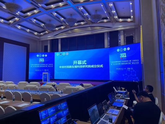 1R1G1B Ultra-mince location extérieure écran LED mur vidéo 25mm Pixel Pitch