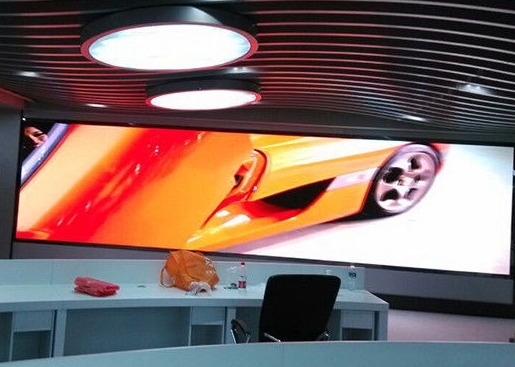 Écran d'aluminium sous pression personnalisable HD P2 Affichage LED couleur complète LED Panneau d'affichage avant / arrière