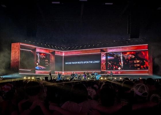 Grand panneau vidéo à écran LED P5 pour la publicité d'événements en aluminium/location, IP65 extérieur
