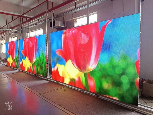 Affichage à LED imperméable à l'eau à couleur complète P5 En intérieur Grand écran Encastrement en aluminium sous pression