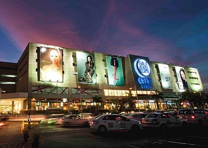 Location d'un grand écran LED publicitaire extérieur en couleur 1R1G1B