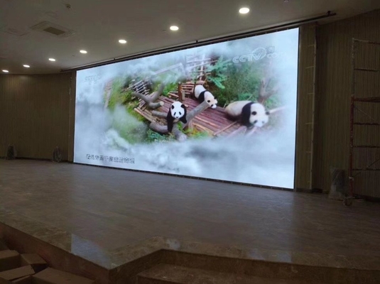 Écran en aluminium sous pression publicité vidéo HD pour l'église de mariage de la gare 9500K P4.81 Écran LED transparent