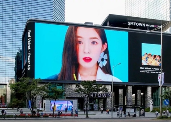 Location Écran P8 RGB LED Affichage d'ordinateur Synchronisation publicitaire Grand carré flexible Vente à chaud