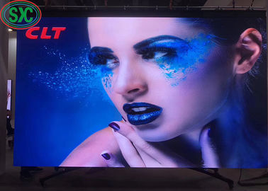 Affichage de panneaux d'affichage en aluminium à couleur LED haute définition à l'intérieur pour les scènes et les salles de conférence