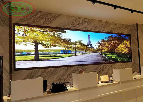 Affichage LED de location avec des perles de lampe SMD 2121 et un type IC à pinceau élevé fournissant des images nettes et claires pour les solutions LED de location intérieures