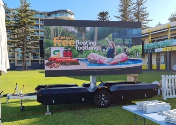 Affichage à LED en plein air en couleur mobile publicitaire camion fourgon remorque avec 6 mm de pixels et 192 * 192 mm de taille du module