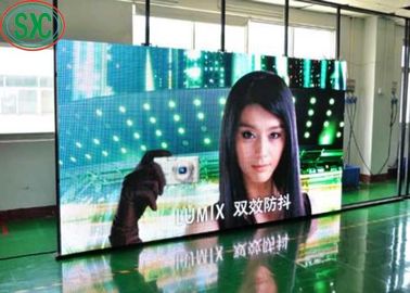 Affichage LED à haute luminosité P3.91 intérieur à pleine couleur suspendu 3 ans garantie