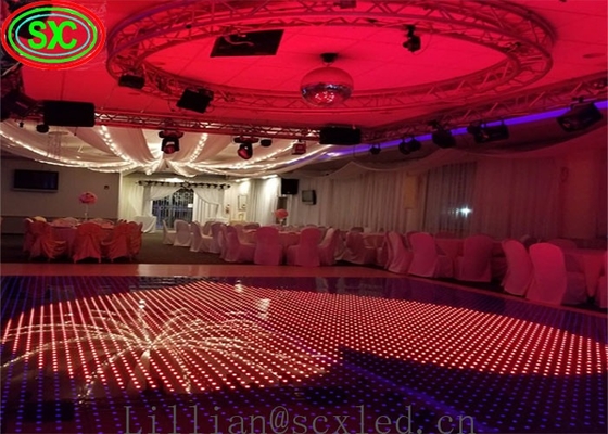 Une piste de danse LED imperméable -20°C à 60°C Voltage 220V pour votre espace de divertissement