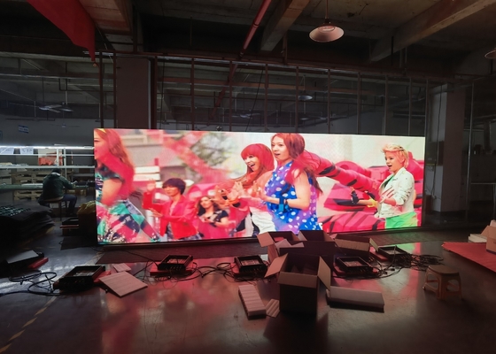 HD Full Color SMD Écran LED Intérieur P5 1/16 Mode d'analyse Convient pour les affiches publicitaires