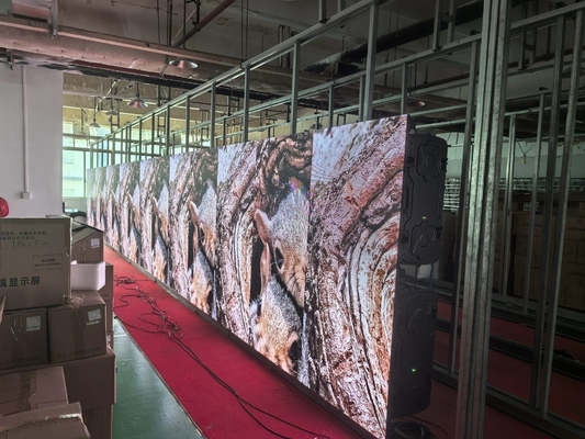 Écran LED SMD en aluminium sous pression P4 Vidéo en intérieur Publicité RGB Écran HD Sans bégaiement