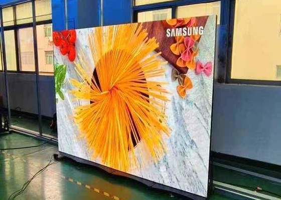 Écran LED SMD en aluminium sous pression P4 Vidéo en intérieur Publicité RGB Écran HD Sans bégaiement