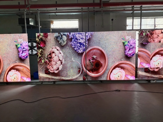 P2.5 Location Publicité SMD Écran LED Résolution 64*64mm Appareil électrique IP34 intérieur