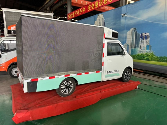 Affichage LED de camion mobile P4.81 Grand angle de vision, peut afficher clairement les publicités