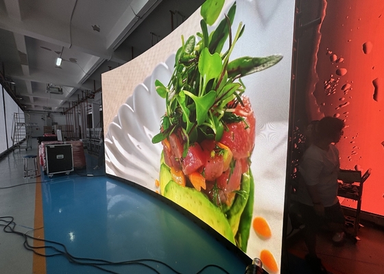 P4 Panneau d'affichage LED intérieur RVB, 1/16 Scan Écran LED Vidéo Mur IP34 HD Flexible