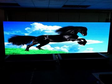 Balayage polychrome d'intérieur smd2121 de l'affichage à LED IP34 1/16 de la publicité P5