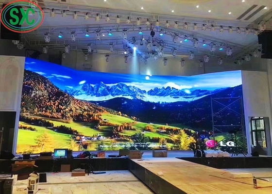 P2 RGB Affichage LED intérieur SMD 1/32 Scanner Haute luminosité Convient pour le centre commercial de location