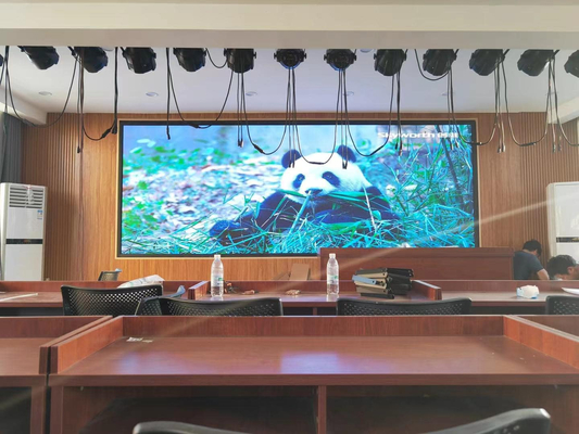 Écran à LED à l'intérieur avec p3.91 en forme de courbe, mur vidéo 500x500 mm, haute mise à jour 3840 Hz, écran à LED, luminosité 3500