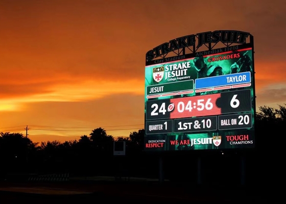 Location en couleur étanche à l'eau Stade extérieur 5500cd/M2 P10 Stade Écran LED